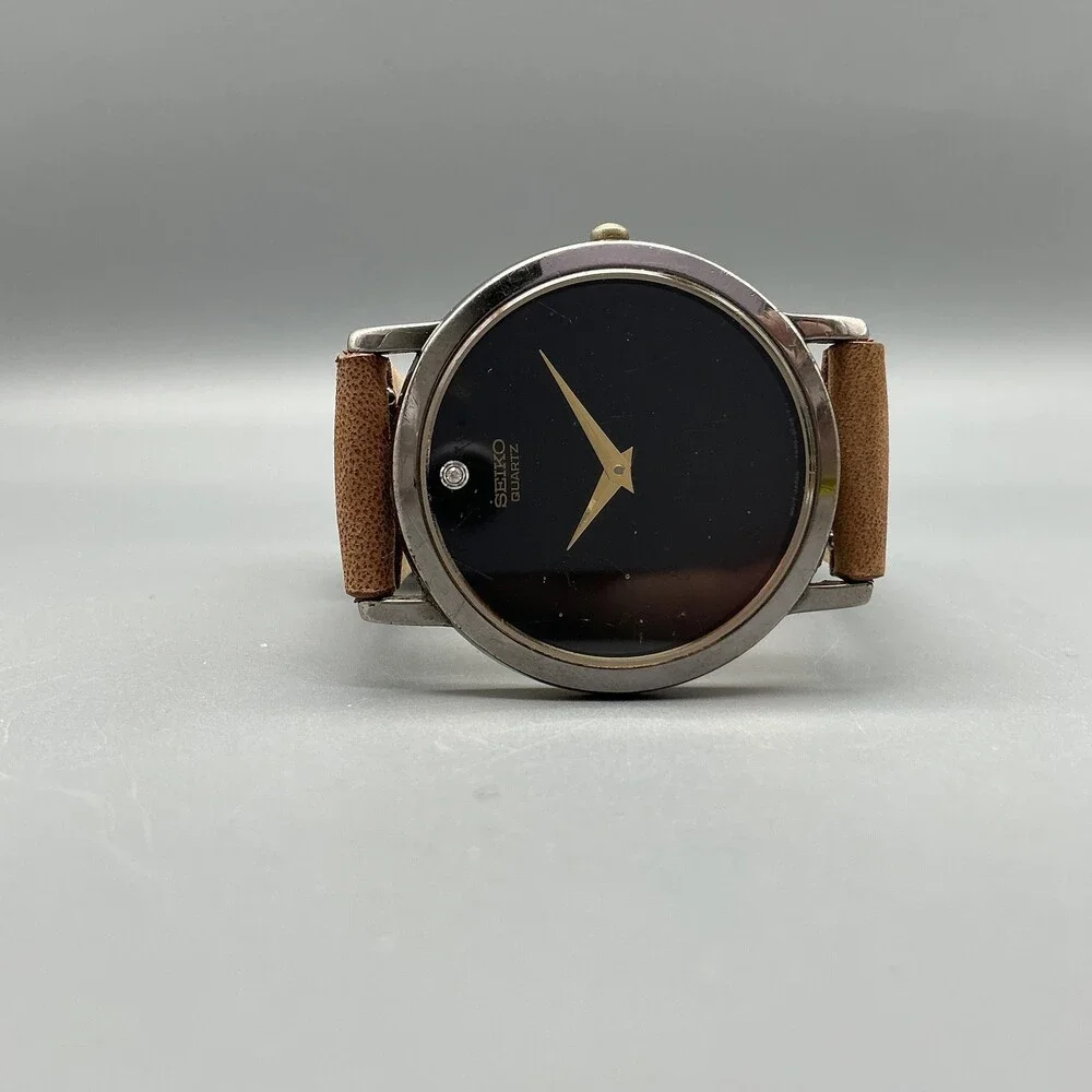 Vintage Seiko 7N00-8A49 Mens Watch 34mm Black Dial Diamond Leather New Battery